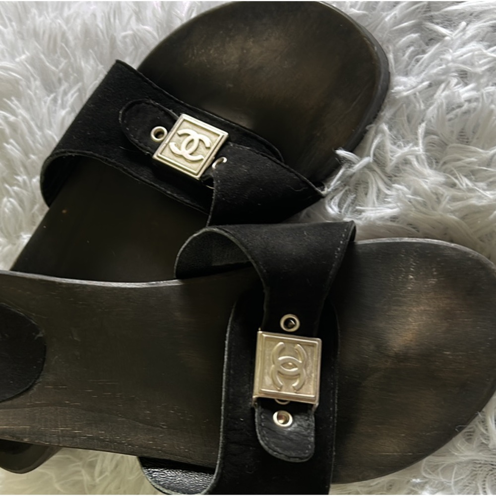 Chanel sandal